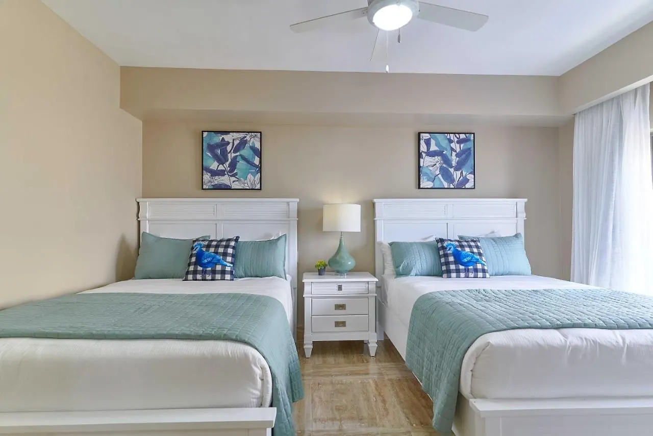 Costa Atlantica Punta Cana - Beach Vacation Condos Hotel apartamentowy
