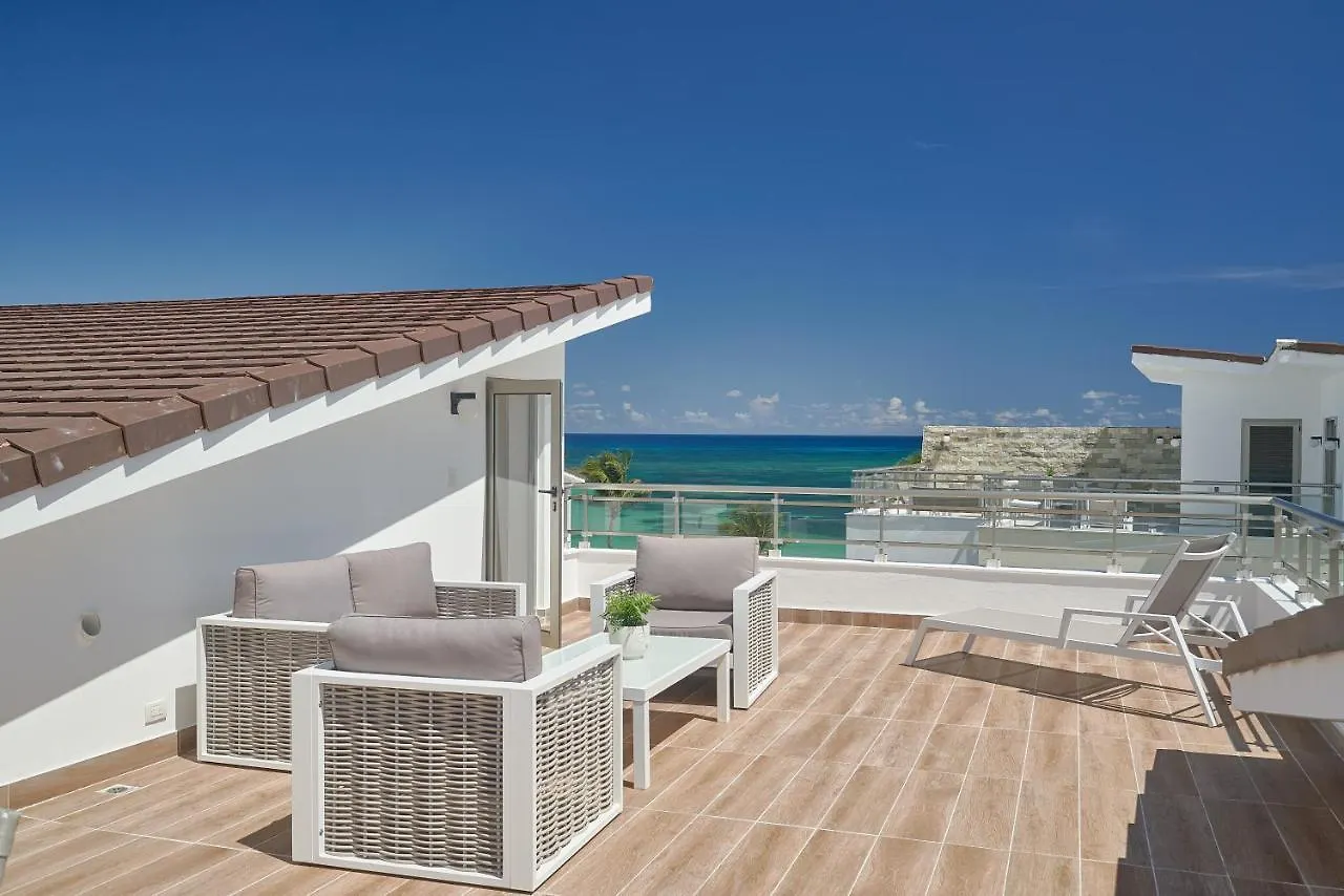 Costa Atlantica Punta Cana - Beach Vacation Condos Aparthotel